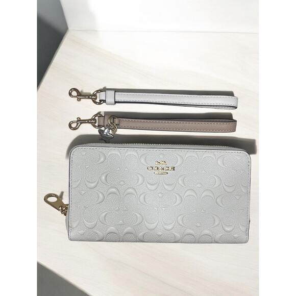 Coach C7220 Signature Embossed Leather Long Zip Around Wallet/Wristlet - Picture 2 of 7
